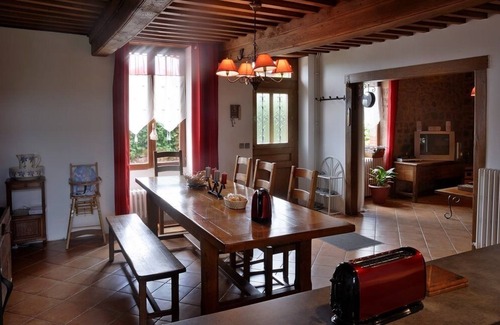 Dun-les-Places Cottage | Longère Morvandelle in the heart of the Morvan Natural Park, on GR13, near setton