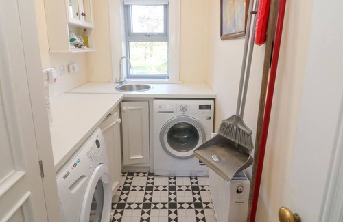 Killarney Cottage | LONGFIELD LODGE, family friendly in Firies, County Kerry