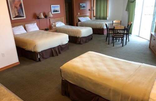 Sitka Hotel | Longliner Lodge and Suites