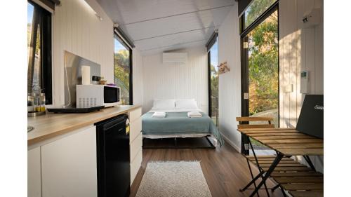 Sailors Hill House | Longmore Retreat by Tiny Away
