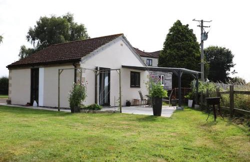 Trowbridge House | Longscroft Lodge - Sleeps 4
