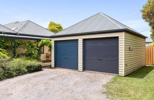 Point Lonsdale Apartment | Lonnie Hideaway