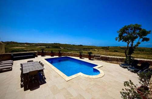 Birbuba House | Lonza Gharb Farmhouse