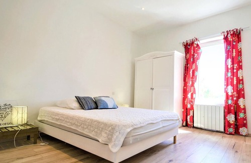 Cruviers-Lascours House | Look forward to unforgettable days in this inviting vacation home with pool.