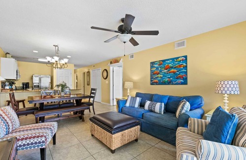 Miramar Beach Condo | LOOK No Further 3/2 Ground floor side unit Pet friendly Short Stays