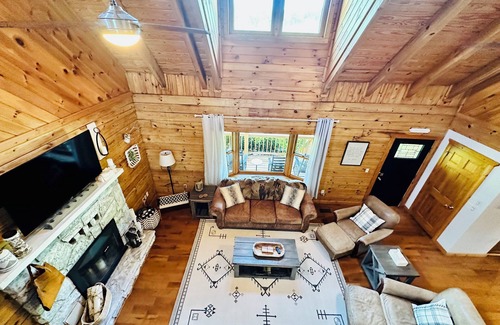 Gatlinburg - Pigeon Forge House | LOOK! Peaceful, updated family cabin! Hot tub/View/Porches/Location/EV charger!