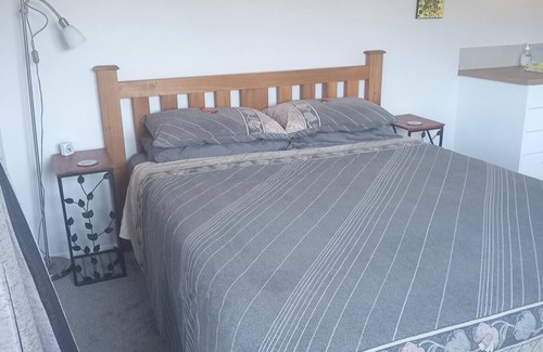 Stokes Valley Apartment | Looking for a peaceful retreat visit our Self-contained studio with own entrance