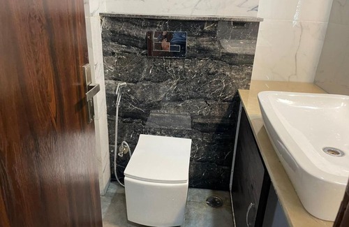 Gurugram Hotel | Loomstay Green Residency