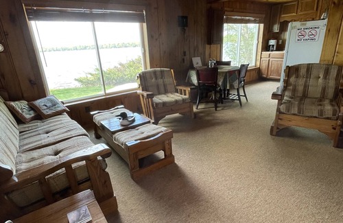 Pelican Lake Cabin | Loon Cabin at Pelican Lake