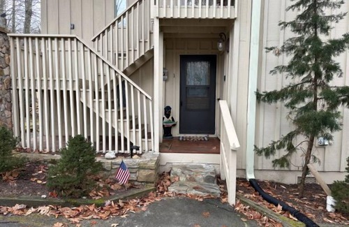 Beech Mountain Condo | Loper's Loft - Updated & on the golf course - GV1