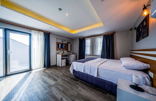 Altinoluk Hotel | Lopera Beach Hotel