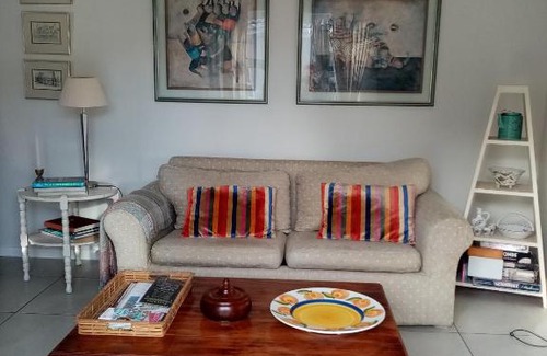 Port Elizabeth Apartment | Lor's Place