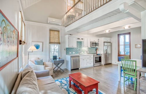 Rosemary Beach Apartment | Lora & Rob's Carriage House - Near Sky Pool & Tennis & Fitness Centers