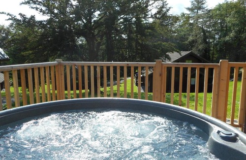 Newton Stewart Ski Chalet | Lord Galloway 36 with Hot Tub