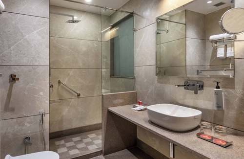 Dera Bassi Hotel | Lords Eco Inn Dera Bassi