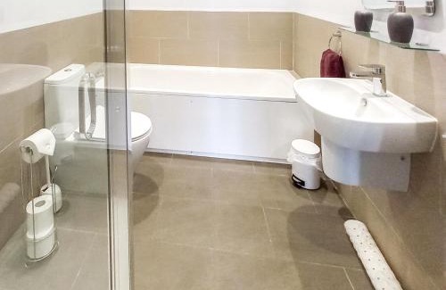 Ruckinge House | Lords View