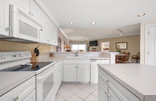 North Ocean City Apartment | Lorelei Condo - Watch Fireworks From Balcony!