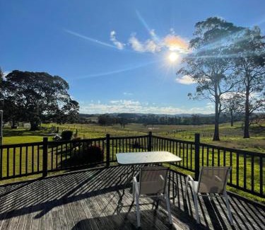 Brookfield House | Loretta- a rustic country cottage