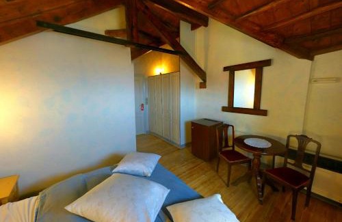 Varia Apartment | Loriet Hotel
