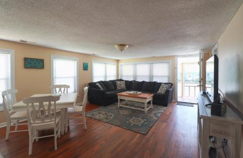 Crescent Beach House | Loris Landing cottage