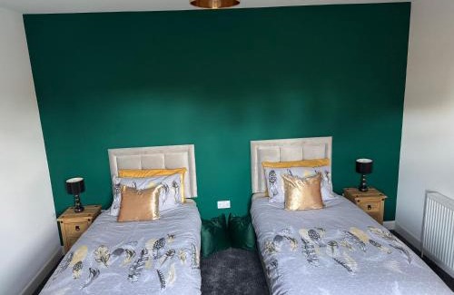 Inverurie House | Lorna Doune