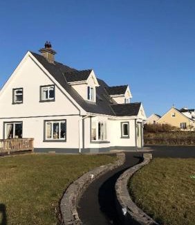 Miltown Malbay Apartment | Lorna's Apartment Self Catering Holiday Home