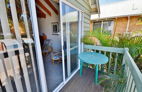 Kalbarri Apartment | Lorraine's Place - Kalbarri, WA