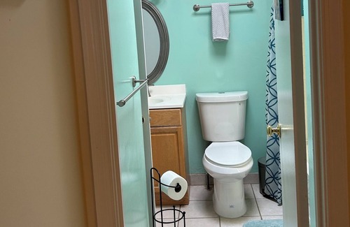 Lorton House | Lorton 4beds 2.5 bath VRE