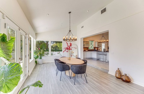 Bel Air House | Los Angeles Home w/Private Pool, Mtn & Lake View!
