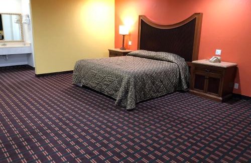 West Athens Hotel | Los Angeles Inn & Suites - LAX