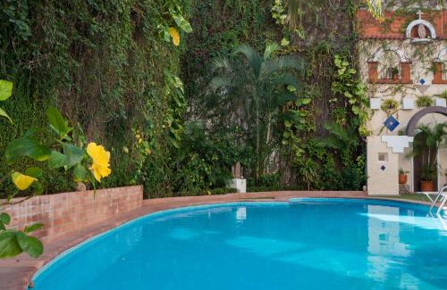Romantic Zone Hotel | Los Arcos Suites