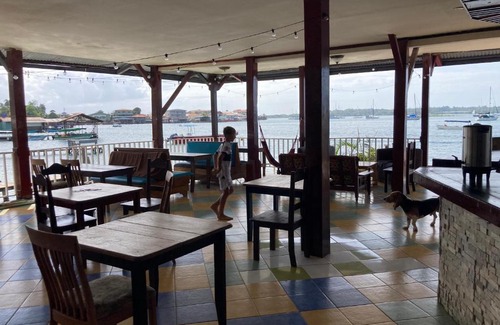 Carenero Island Hotel | Los Balcones Over The Sea