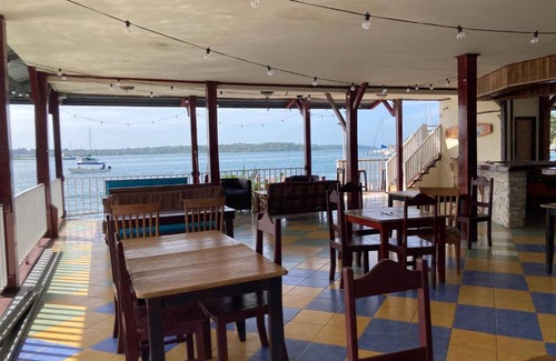 Carenero Island Hotel | Los Balcones Over The Sea