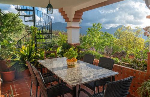 El Gastor House | LOS CACTUS