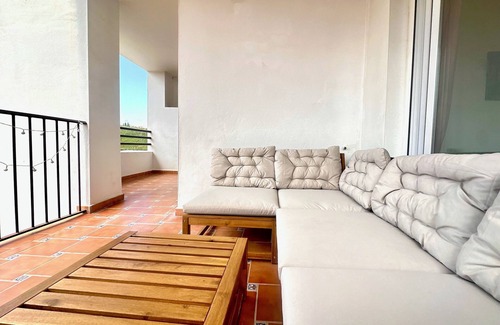 Castillo de Sabinillas Apartment | Los Hidalgos Apartment in Manilva, close to beaches and La Duquesa Marina