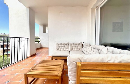 Castillo de Sabinillas Apartment | Los Hidalgos Apartment in Manilva, close to beaches and La Duquesa Marina