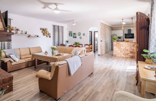 Prado del Rey Villa | Los tres picos Prado del Rey by Ruralidays