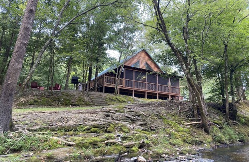 Norman Cabin | Lost Cabin at the Creek
