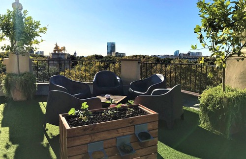 Sant Marti Apartment | LOST GARDEN XL - Strategic location, Park views