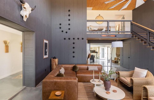 Joshua Tree House | Lost Horse by AvantStay Desert Oasis w Mini Pool, Outdoor Entertainers Area & Huge Game Room