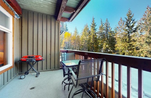 Blackcomb Hotel | Lost Lake Lodge 210