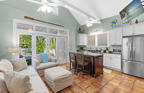 Key West Historic District House | LOST SHAKER OF SALT ~ 3 Bed, 2 Bath Pet Friendly with 40' Private Heated Pool