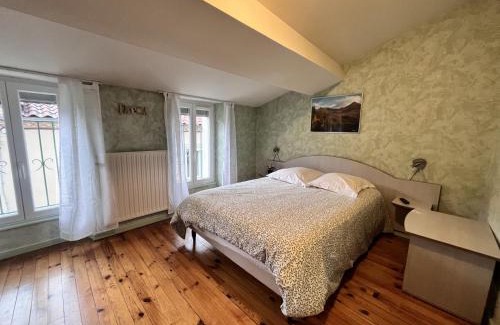 Issoire Hotel | L’Ostalou