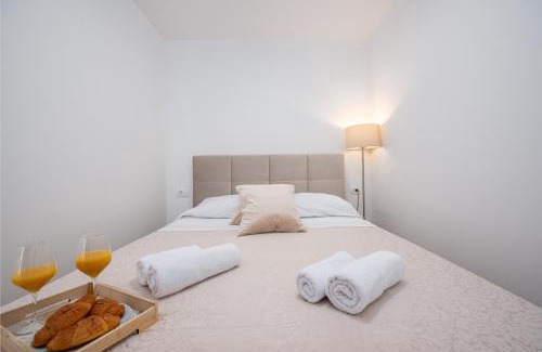 Bibinje Apartment | Lota - Deluxe studio apartment from Noa's Garden