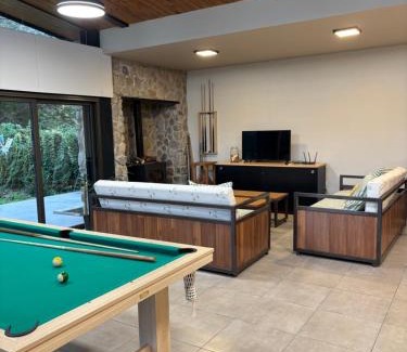 Villa San Lorenzo Apartment | Loto San Lorenzo PB l Piscina & Naturaleza