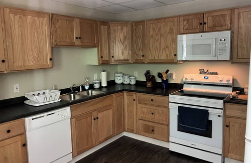 Barre Apartment | Lots of Space for a Great Price! Barre VT!