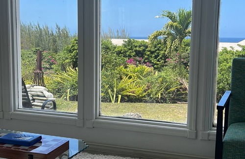 Nassau House | Lots of sunshine, cozy fresh air located in Nassau the Bahamas .ocean view