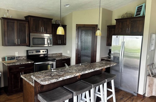 Spirit Lake Cabin | Lotsa August dates open~PriceREDUCED!~3bedroom, 2bath~finished garage area
