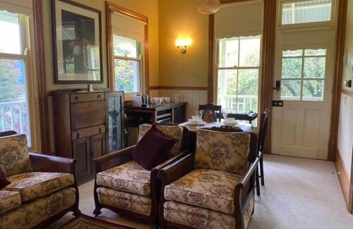 Cockatoo House | Lottie’s Bed & Breakfast at Fielderberry Farm