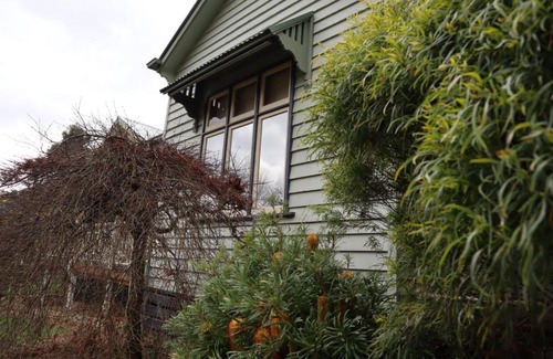 Cockatoo House | Lottie’s Bed & Breakfast at Fielderberry Farm